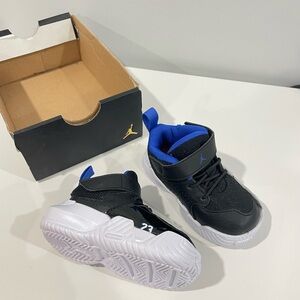 New Baby/Infant Jordans shoes 4C